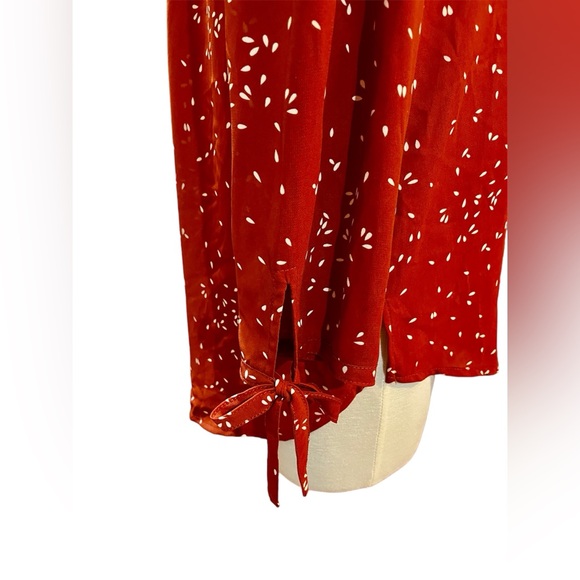 Monday Fun Rust Top with Smocked Shoulders & Lorane Tie 3/4 Length Sleeve - Picture 5 of 9